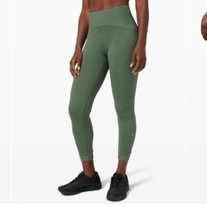 Lululemon train free crop *high rise